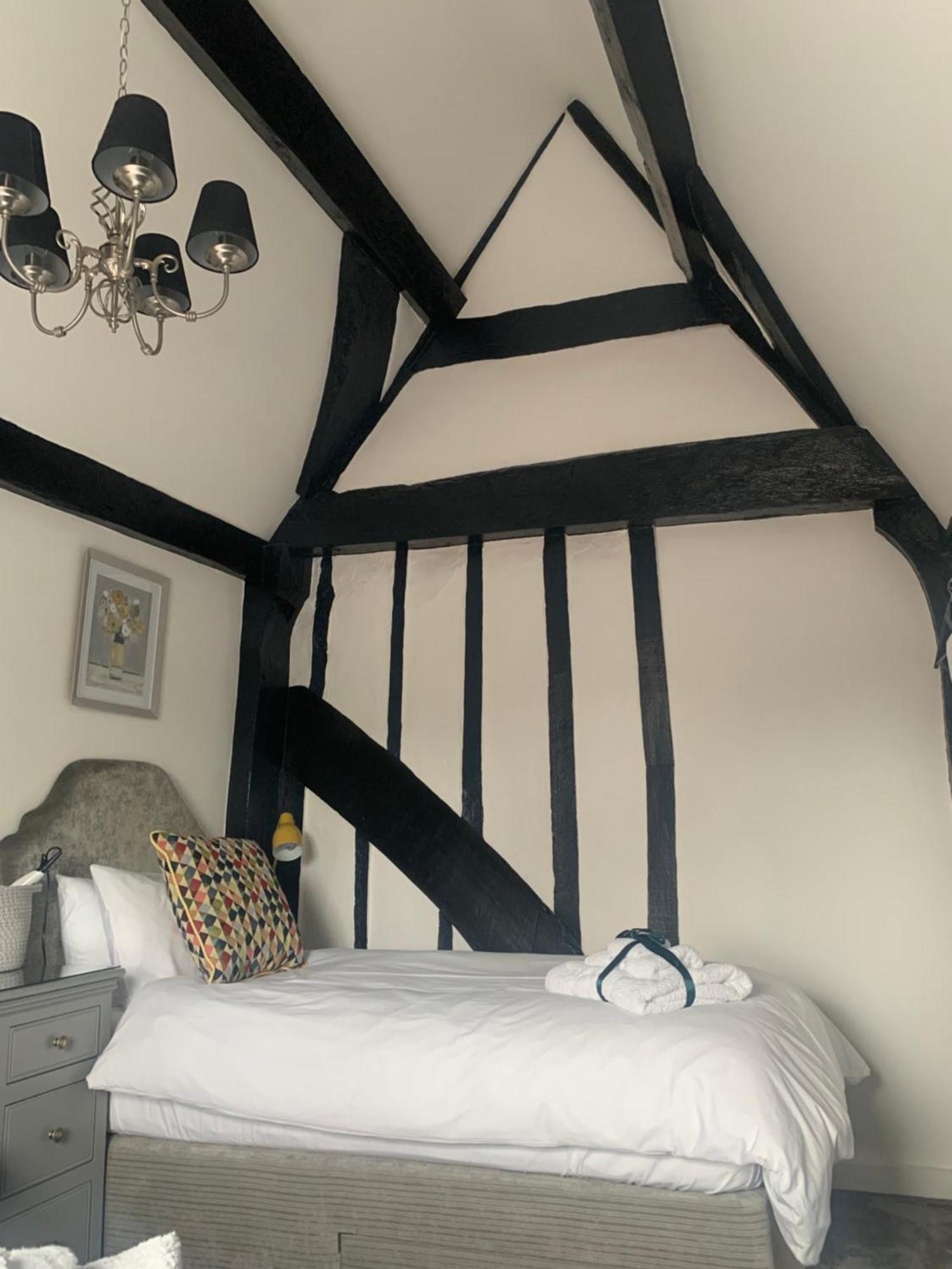 Purlins Holiday Apartment 솔즈베리 외부 사진